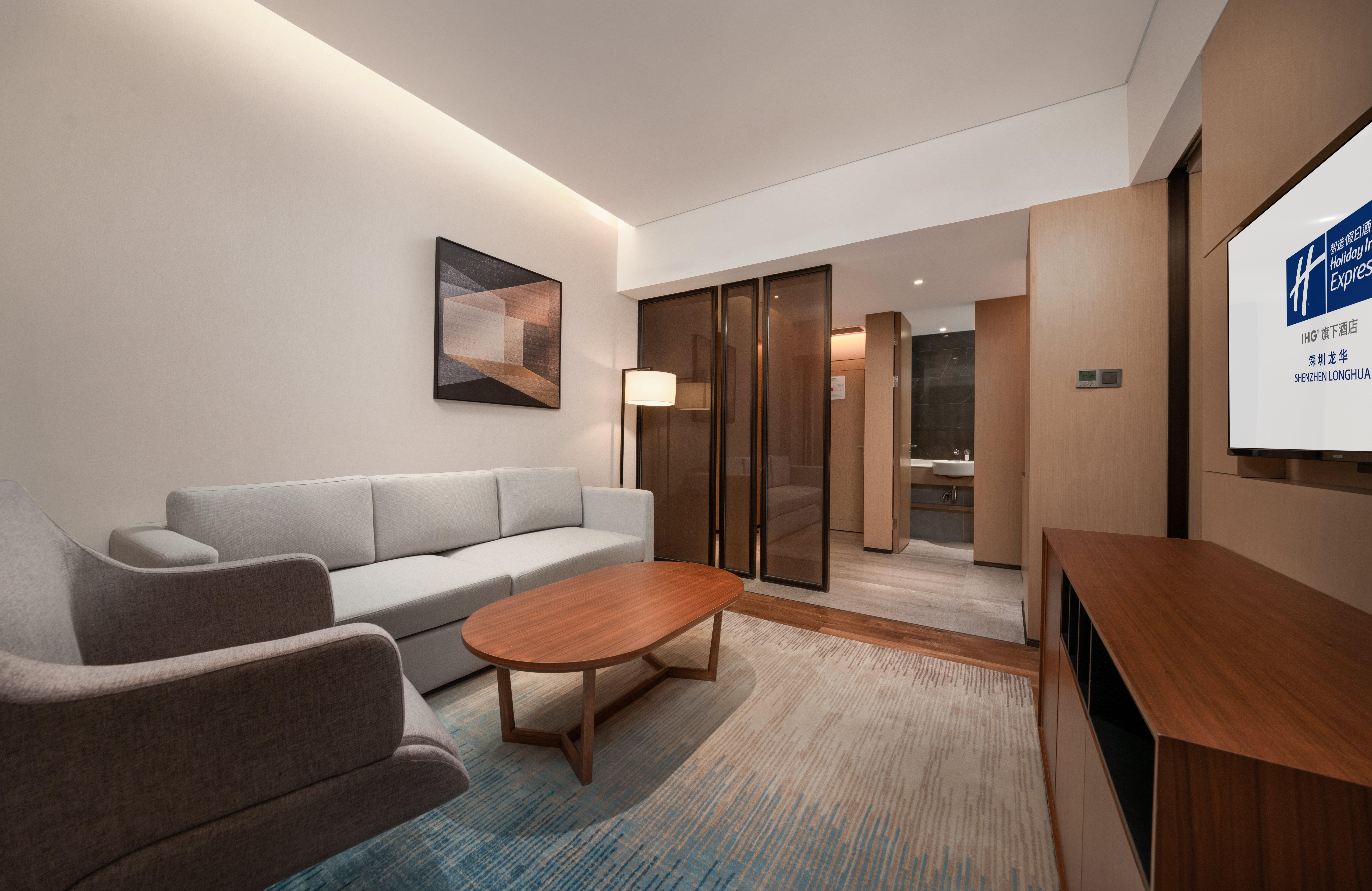 Holiday Inn Express Shenzhen Longhua By Ihg Eksteriør billede