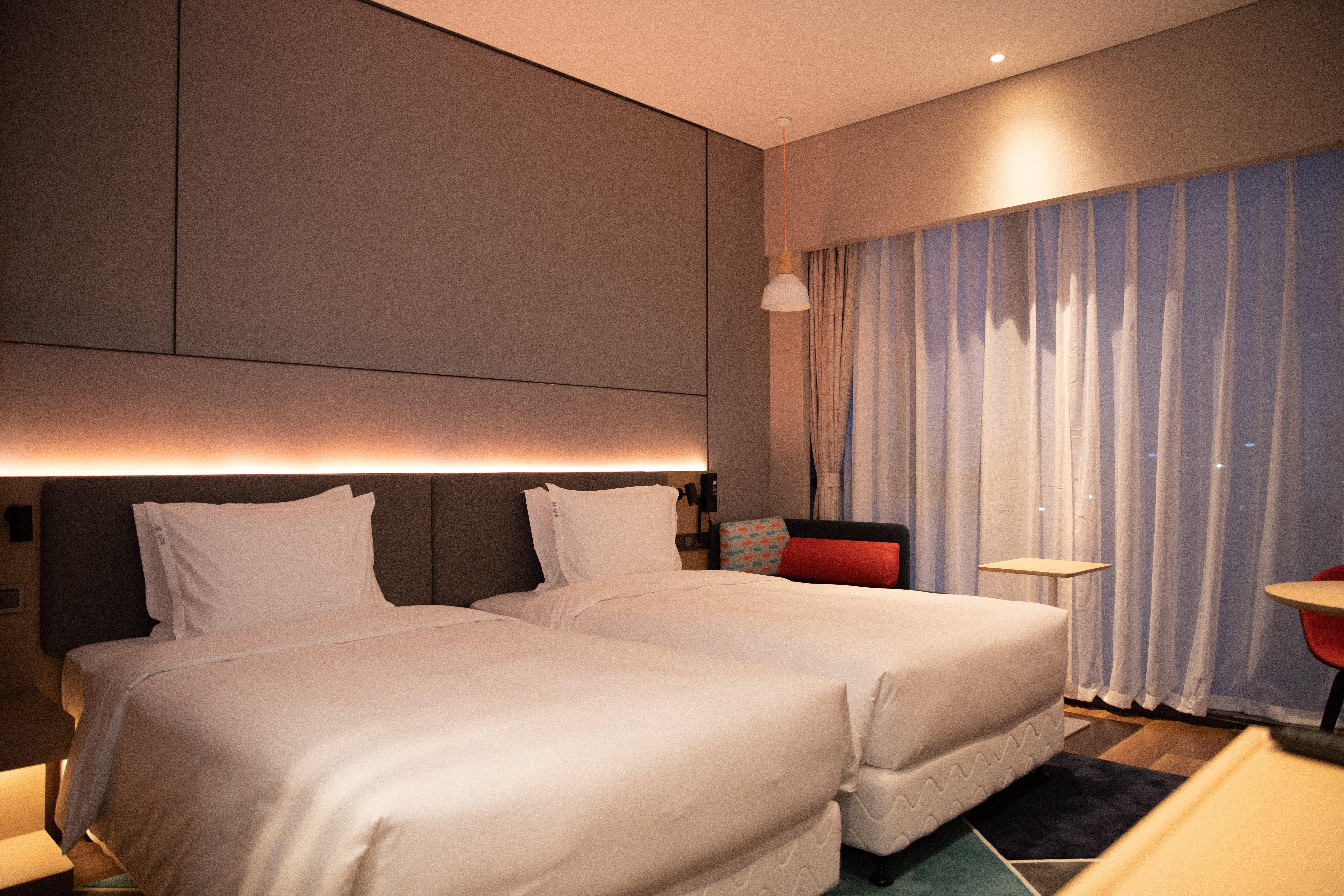 Holiday Inn Express Shenzhen Longhua By Ihg Eksteriør billede